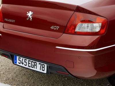 Peugeot 407 седан. Система помощи при парковке
передним и задним ходом Peugeot 407 седан. Система помощи при парковке
передним и задним ходом