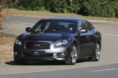 Infiniti M. Система активного "подруливания" 4-х колес 4WAS Infiniti M. Система активного "подруливания" 4-х колес 4WAS