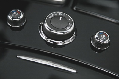 Infiniti M. Режимы управления: в стиле Вашего настроения Infiniti M. Режимы управления: в стиле Вашего настроения