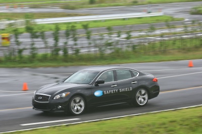 Infiniti M. Saferty Shield: пакет оборудования Infiniti M. Saferty Shield: пакет оборудования