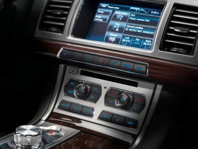 Jaguar XF. Автоматический климат-контроль Jaguar XF. Автоматический климат-контроль