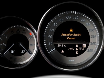 Mercedes-Benz CLS-Класс универсал. Система контроля степени усталости водителя ATTENTION ASSIST Mercedes-Benz CLS-Класс универсал. Система контроля степени усталости водителя ATTENTION ASSIST