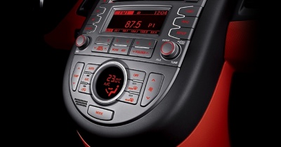 KIA Soul. Полностью автоматический
климат-контроль KIA Soul. Полностью автоматический
климат-контроль