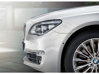 BMW 7 серия. Адаптивные поворотные фары BMW 7 серия. Адаптивные поворотные фары