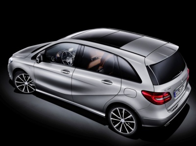 Mercedes-Benz B-Класс. Панорамная стеклянная крыша со сдвижной панелью Mercedes-Benz B-Класс. Панорамная стеклянная крыша со сдвижной панелью