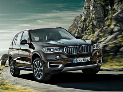 BMW X5. Система автоматического управления неослепляющим дальним светом BMW X5. Система автоматического управления неослепляющим дальним светом
