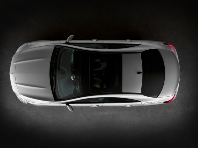 Mercedes-Benz CLA-Класс AMG. Панорамная стеклянная крыша со сдвижной панелью и электроприводом Mercedes-Benz CLA-Класс AMG. Панорамная стеклянная крыша со сдвижной панелью и электроприводом