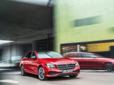 Mercedes-Benz E-Класс седан. Активная система контроля слепых зон Mercedes-Benz E-Класс седан. Активная система контроля слепых зон
