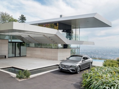 Mercedes-Benz E-Класс седан. Парковочный автопилот Mercedes-Benz E-Класс седан. Парковочный автопилот