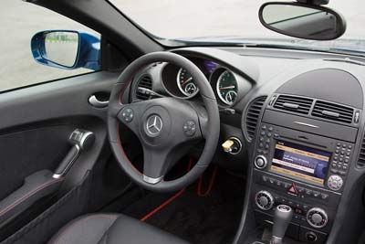 Mercedes-Benz SLK 350. Фото Кирилла Лебедева с сайта gazeta.ru. Mercedes-Benz SLK 350. Фото Кирилла Лебедева с сайта gazeta.ru.