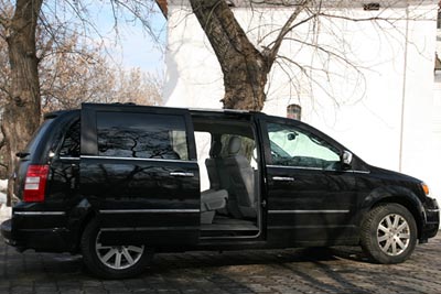 Chrysler Grand Voyager. Фото Марии Цыбульской с сайта gazeta.ru Chrysler Grand Voyager. Фото Марии Цыбульской с сайта gazeta.ru