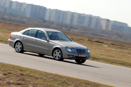Mercedes-Benz E350 4matic Mercedes-Benz E350 4matic