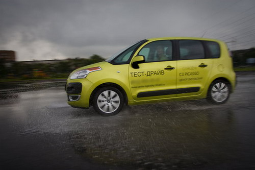 Citroen C3 Picasso. Фото Романа Останина с сайта kolesa.ru Citroen C3 Picasso. Фото Романа Останина с сайта kolesa.ru