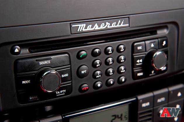 Кнопок, «крутилок» и переключателей - миллион