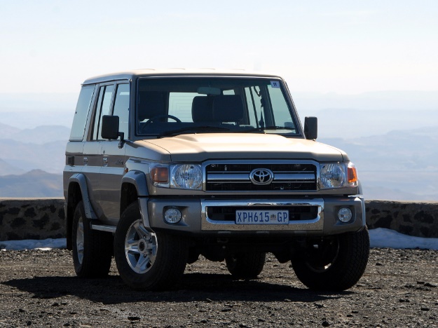 Toyota внедорожник старый