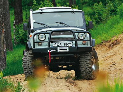 UAZ Hunter c центр. подкачкой колес и лючком от ПАЗа